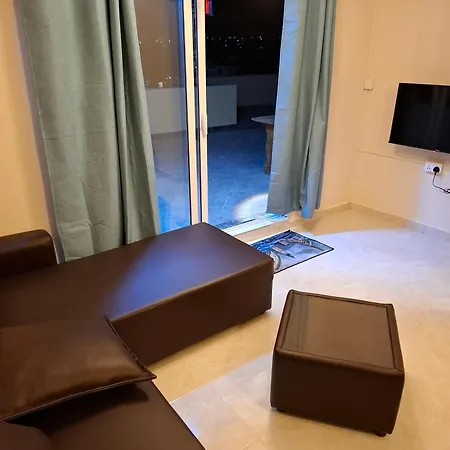 Rs Villa 2 Share Apartment 100 Mts To The Beach And Bus Stop